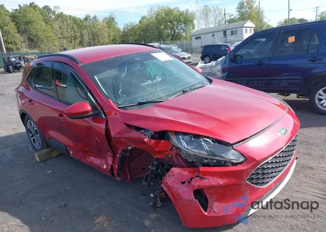 2020 Ford Escape Sel z USA, uszkodzony, nr VIN 1FMCU0H6XLUA92446